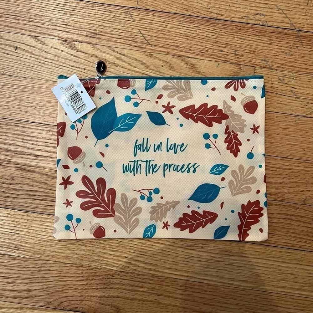 Thrive Causemetics Toiletry Bag